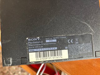 Playstation 2 Slim Nera + Accessori