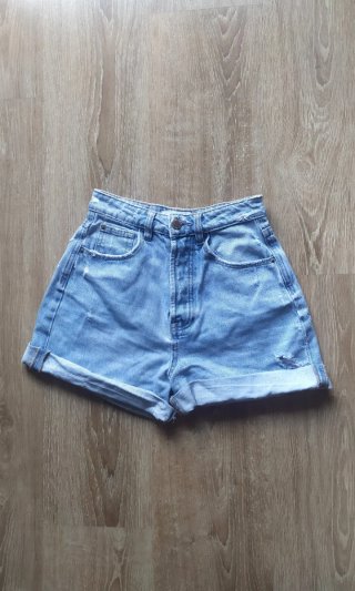 Shorts Stradivarius Mom Azul