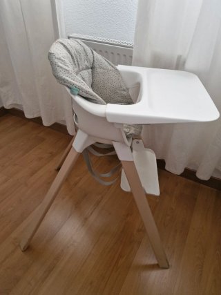 Trona Stokke Clikk + cojín gris