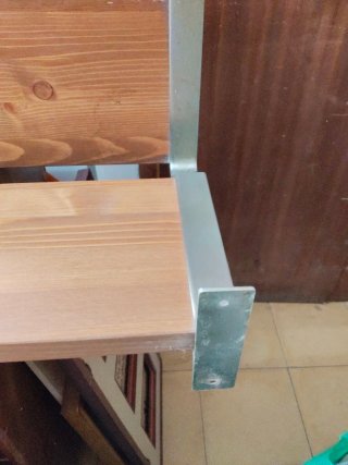 2 Mensole in Legno con Supporti Metallici