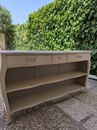 Mueble aparador estilo cabriolé-provenzal vintage