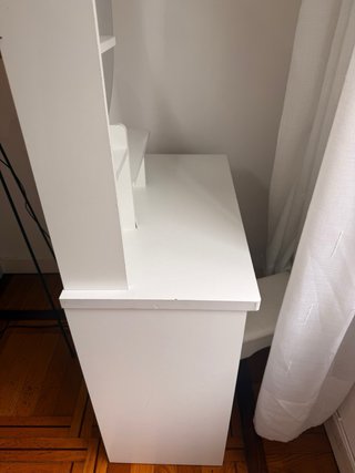 Tocador blanco con espejo corazón