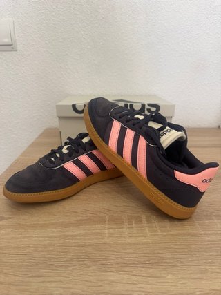 Adidas Breaknet Azul y Rosa
