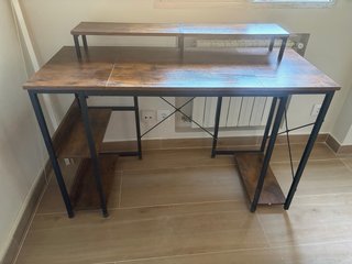 Escritorio ordenador con soporte
