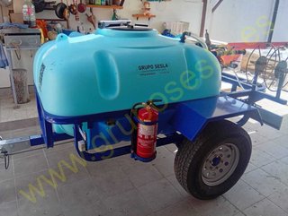 EQUIPO CONTRA INCENDIOS DE 1000 LITROS