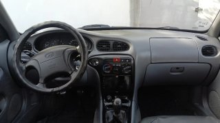 Hyundai Lantra 1998