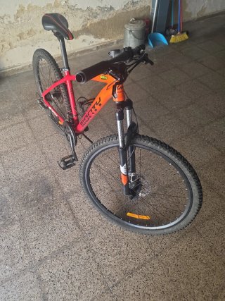 Bicicleta de Montaña Roja y Naranja Monty KX9