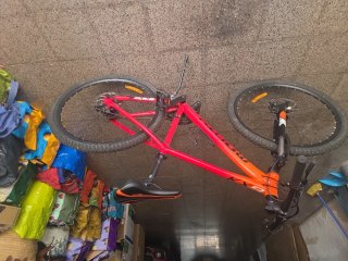 Bicicleta de Montaña Roja y Naranja Monty KX9