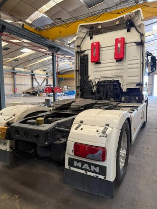 Man tgx 500cv con equipo hidraulico