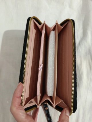 Portafoglio donna con zip