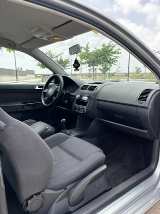 Volkswagen Polo 2003