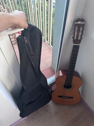Guitarra Clásica Admira Juanita + Funda