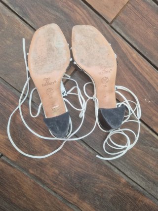 Sandalias FARRUTX Tiras Trenzadas Blancas y Negras