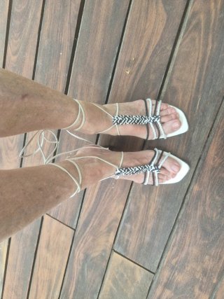 Sandalias FARRUTX Tiras Trenzadas Blancas y Negras