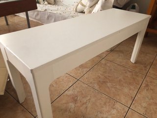 Banco de madera blanco