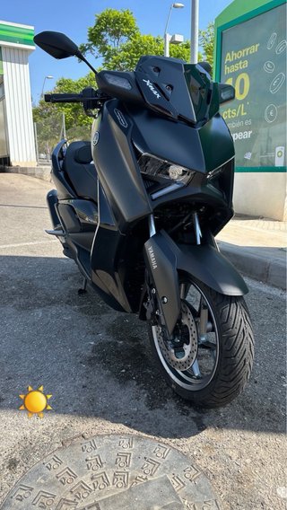 Yamaha XMAX Tech MAX 125 Negra 2024