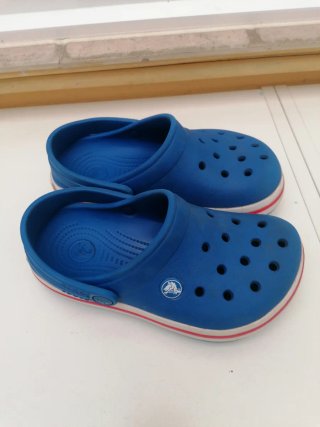 Crocs J1 niño 32/33 chanclas zueco