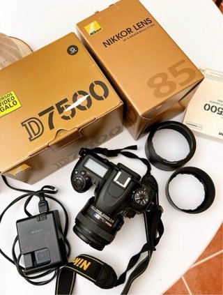 Nikon D7500 con objetivos
