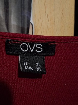 Maglietta OVS rossa e nera taglia XL