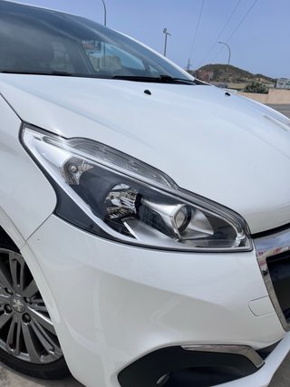 Peugeot 208 1.6 , 2016