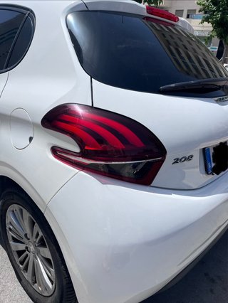 Peugeot 208 1.6 , 2016