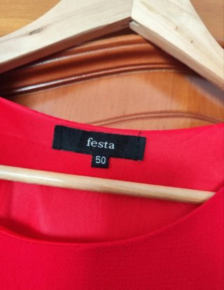 Vestido rojo con volantes
