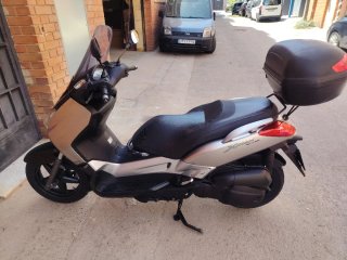Scooter Negro y Gris