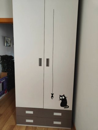 Armario pequeño de madera gris claro,marron