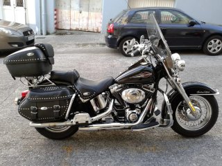 Harley Davidson FLSTCI Heritage Negra