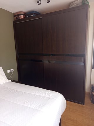 Dormitorio completo sin cama