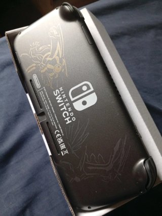 Nintendo Switch Lite Dialga Palkia Edición