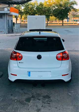 Volkswagen Golf 5 GTI