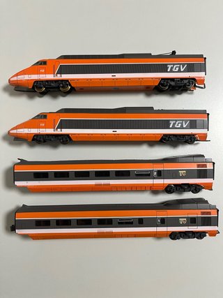 Tren TGV Neuchatel SNCF Lima H0.