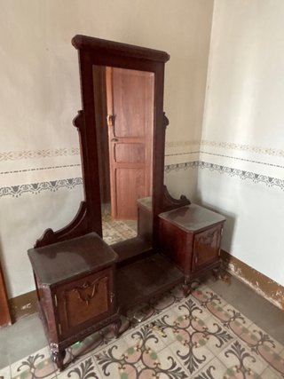 Mueble tocador antiguo con espejo (mesitaS a juego