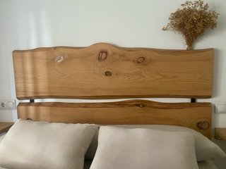 CABEZAL DE MADERA MACIZA TALLADO A MANO DE 150CM
