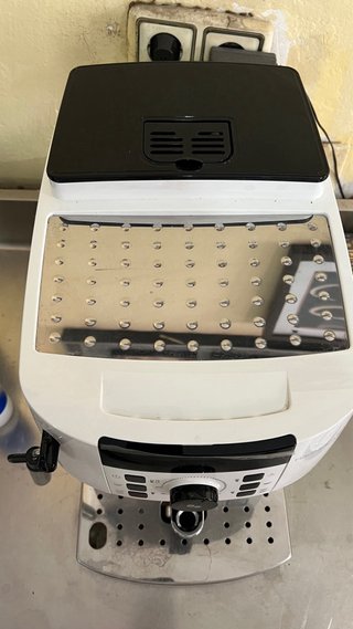 Cafetera DeLonghi Magnifica S Blanca