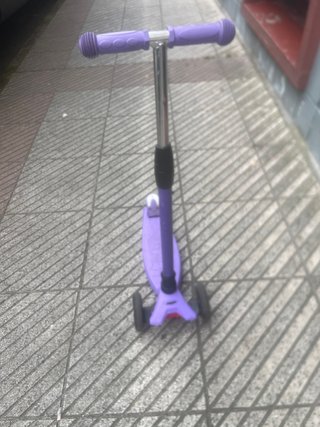 Patinete infantil morado 3 ruedas