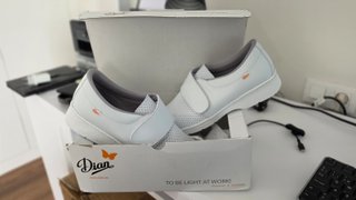 Zapatos Sanitarios Dian Unisex Blancos