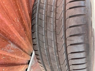 Neumático Pirelli Cinturato P7 225/55R17