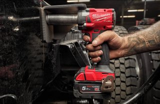Llave de impacto Milwaukee 1/2" M18 FUEL