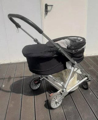 Cochecito y silla de paseo