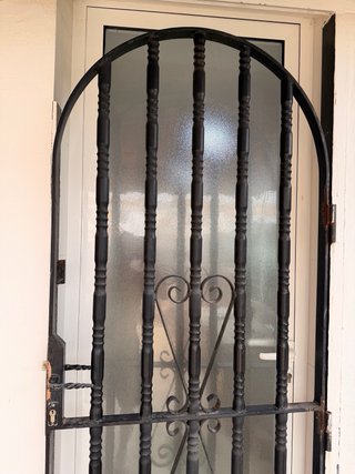 Puerta/Reja Hierro Decorativa con Cerradura