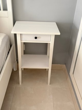 Cama Matrimonio con colchon y Mesitas