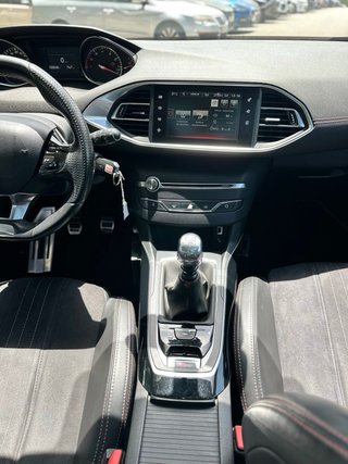 Peugeot 308 2015
