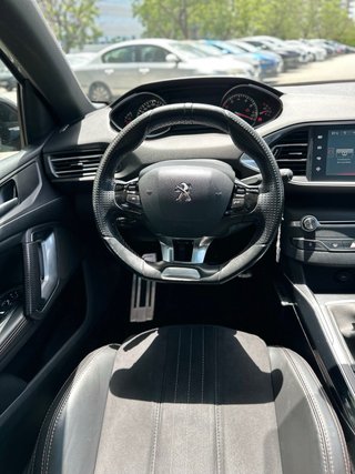 Peugeot 308 2015