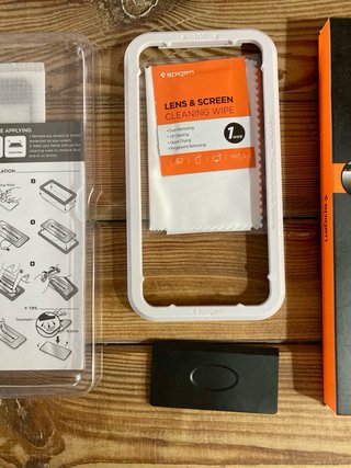 Protettore Schermo Spigen per iPhone SE/8/7 Nuovo