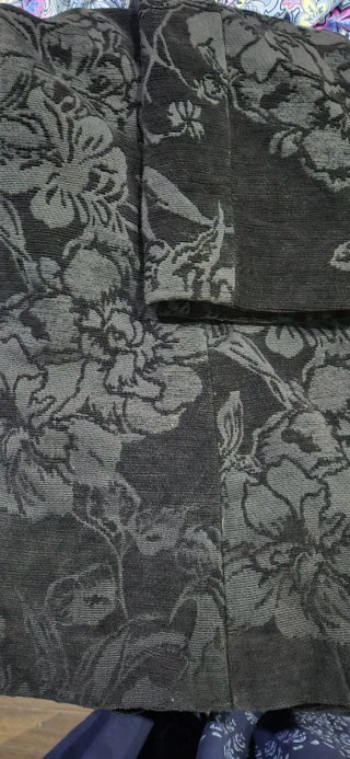 Abrigo negro estampado floral
