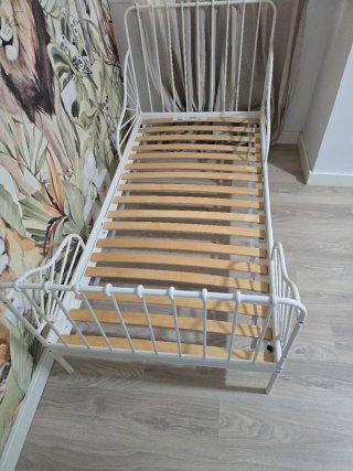 Cama infantil extensible Ikea Minnen