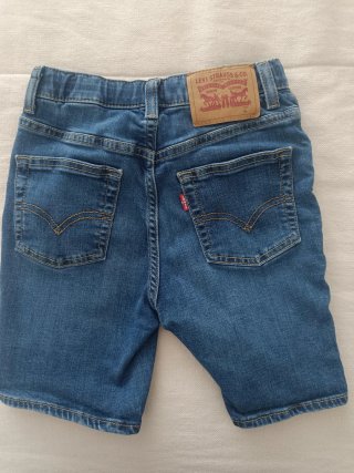 Lote 2 Pantalones Cortos T8 Levi's y Tommy Hilfige