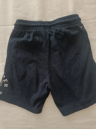 Lote 2 Pantalones Cortos T8 Levi's y Tommy Hilfige